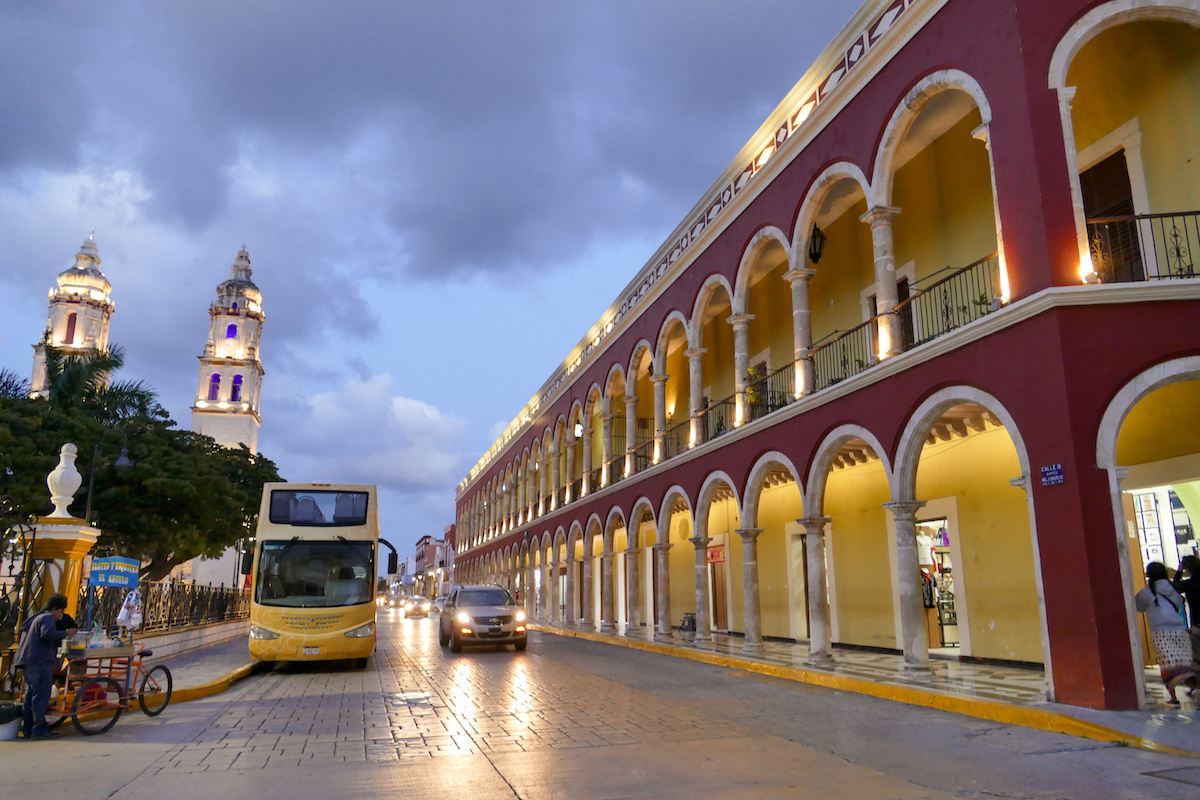 Campeche, Kathedrale am Plaza de la Independencia