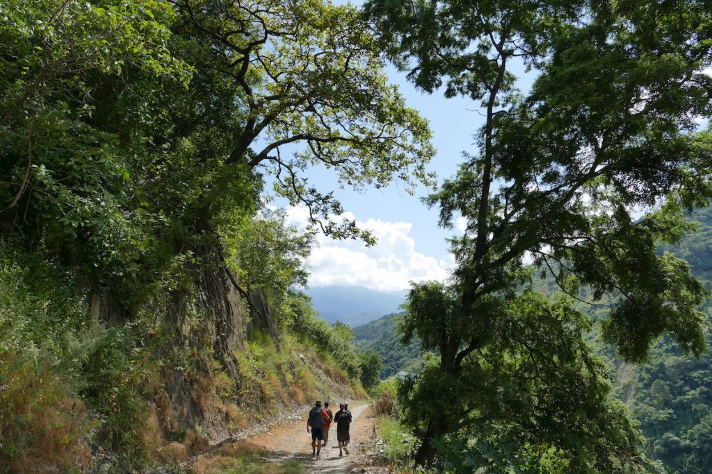 Chin State, Wanderung Tag 2, wir verkuerzen den Weg