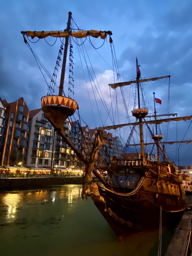 Danzig, Mottlau, Hafenrundfahrten im Piratenschiff