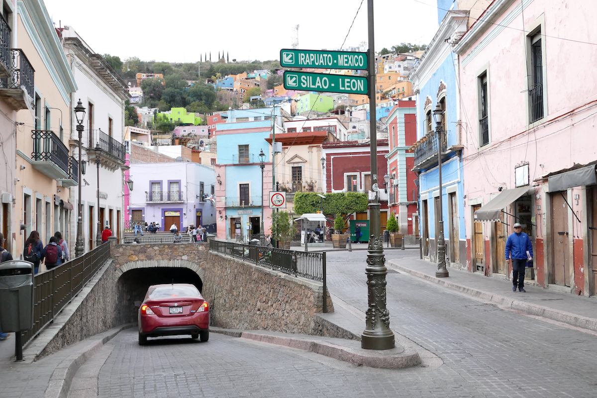 Guanajuato, Tunnelzufahrt