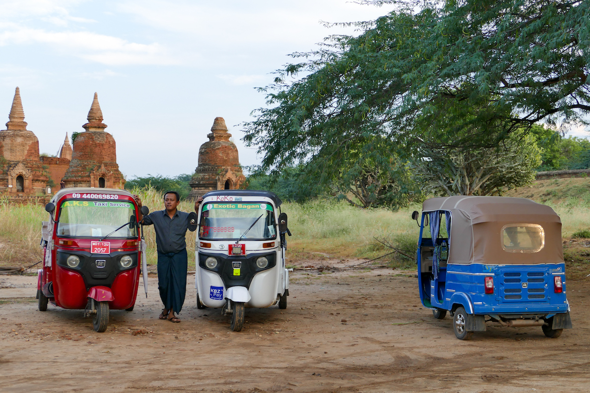 Myanmar, Bagan, die praktischen Tuktuks sind jetzt auch in Bagan zu finden