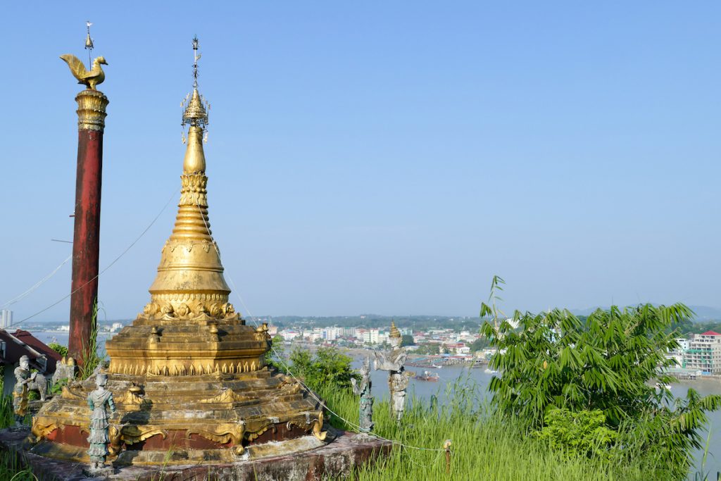 Myeik, Pataw Island, verlassene Stupa mit tollem Blick auf Myeik