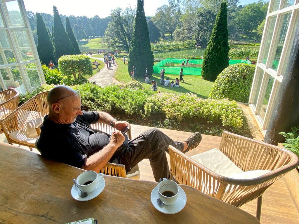 Pyin Oo Lwin, National Kandawgyi Botanical Gardens, Coffee with a view