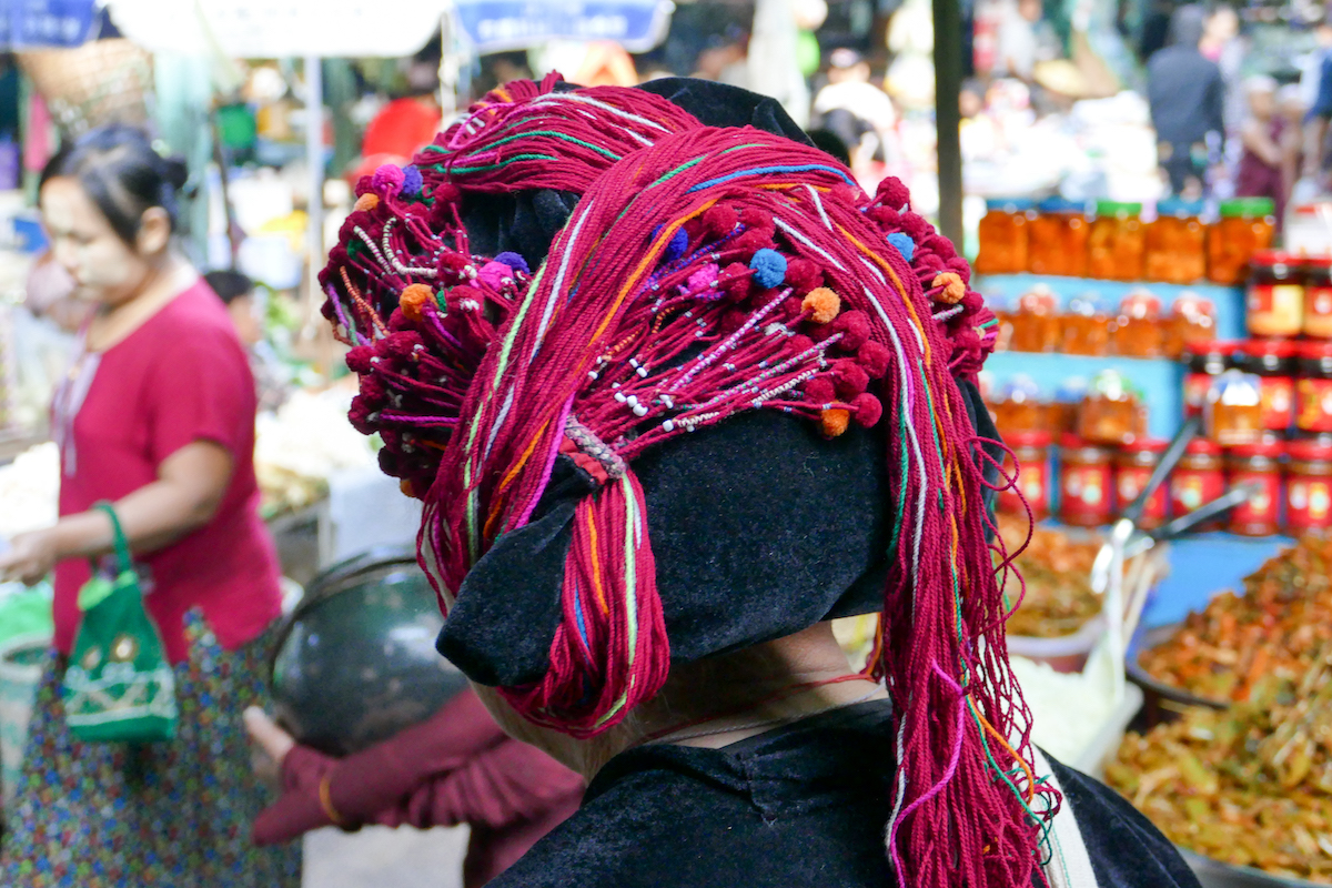 Shan State, Lashio, kunstvolle Kopfbedeckung